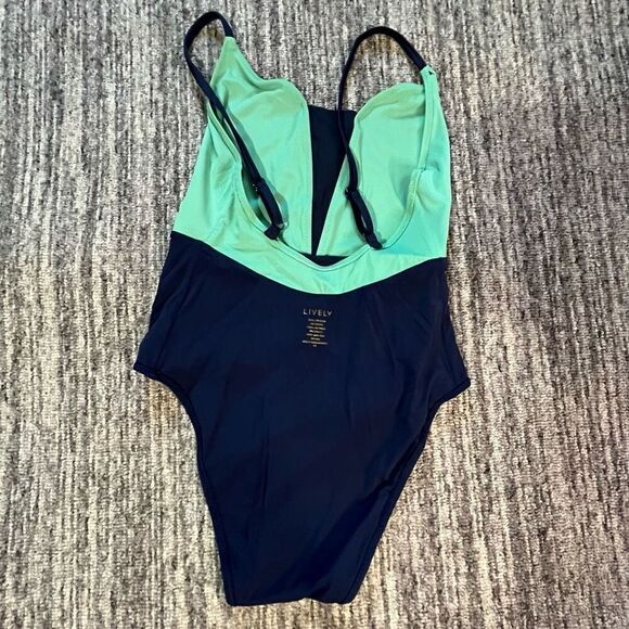 Lively Women’s Size‎ XS The One Piece Colorblock Swimsuit Blue Bathing Suit - Picture 5 of 5